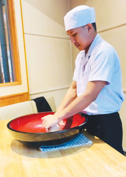 職人による手打ちそばが楽しめます