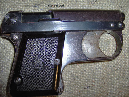 Prunkstück meiner Sammlung: ASS 33/6 Lacrimae Pistole aus den 30er Jahren. Verschlusslos und mit der Menz Liliput die erste Halbauto SSW überhaupt! 