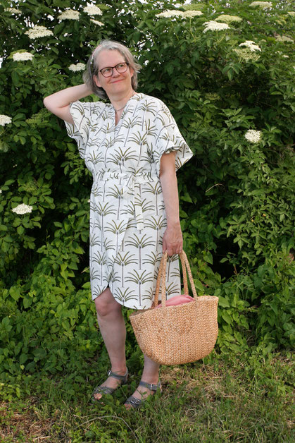 Summery wrap dress based on the pattern 'Annalise' from La Maison Victor 2/2019 © Griselka 2023