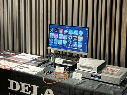 S100/2とOP-S100の展示例