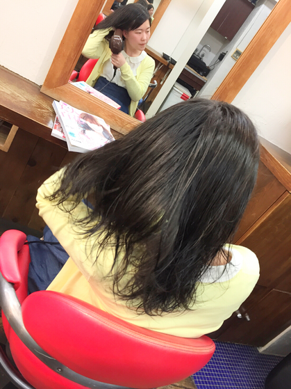 横浜の無責任美容師☆奥条勇気☆ 大学生の春!髪型かえて気分はすっかり大人の女性(^^♪
