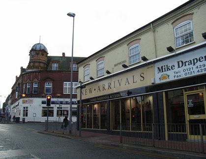 The Bear Inn, late 19th-century, in Bearwood Road, the busy shopping centre at the heart of the district.