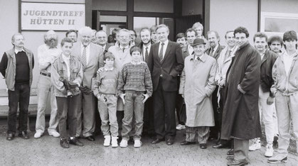 Dr. Horst Waffenschmidt (8. von links)