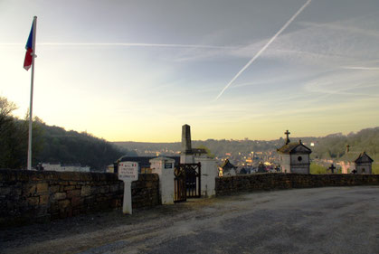 Der gegenüberliegende französische Friedhof