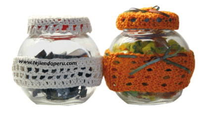 frascos de vidrio decorados en crochet y palillos