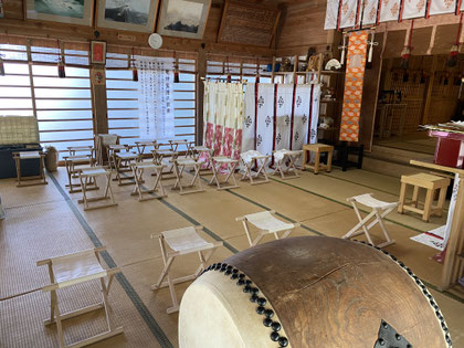 拝殿の装飾