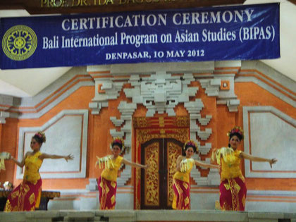 Abschlusszeremonie Bali Mai 2012