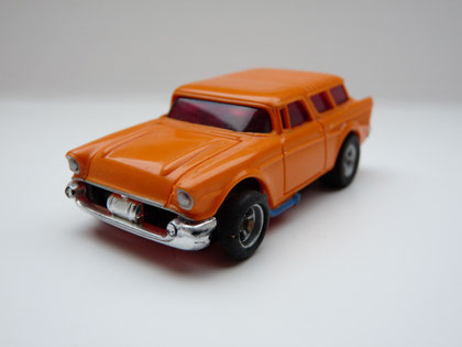 AURORA AFX Chevy '57 Nomad orange/blaue side pipes