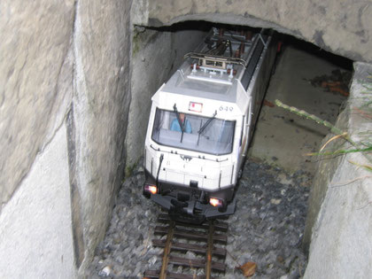Tunnel
