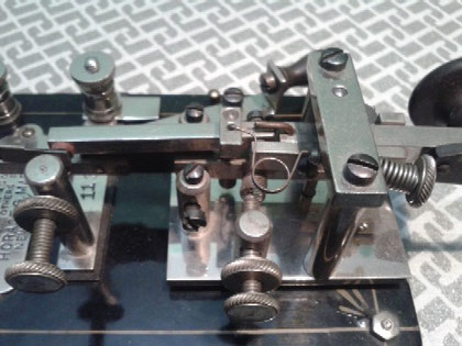Early Model-X frame and spring particluar