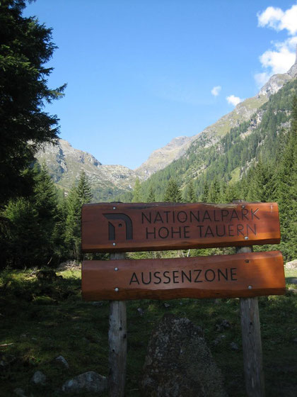 Am Weg durch das Wangenitztal erreicht man die Nationalparkgrenze