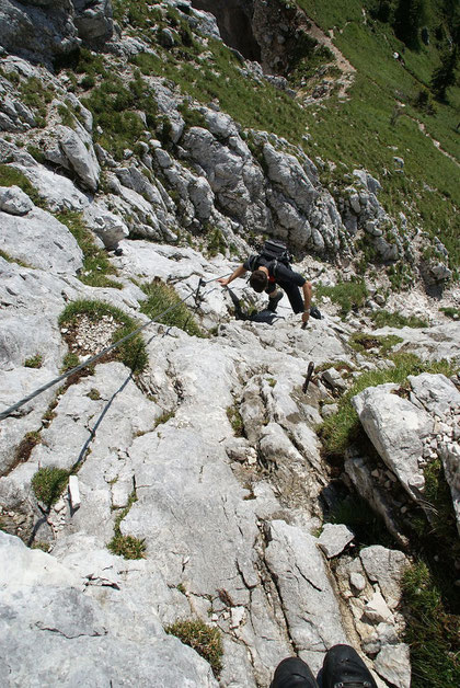 Im kurzen Klettersteig oberhalb der Forca di Vandul