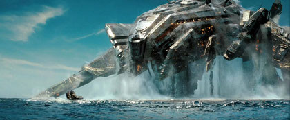High-Tech-Koloss: Hollywood macht aus dem Brettspielklassiker "Schiffeversenken" einen SciFi-Film im "Transformers"-Stil. Activision liefert April das passende Spiel dazu.