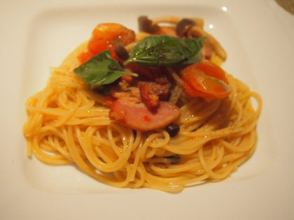 トマトがあるときは、バジルもいっしょにあると、一番イタリアンっぽくなって美味しいし嬉しい^^