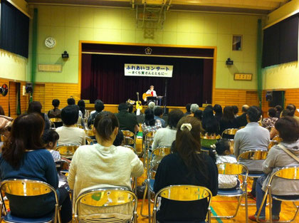 犬山の小学校体育館