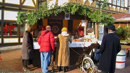 Aufbau für den Weihnachtsmarkt