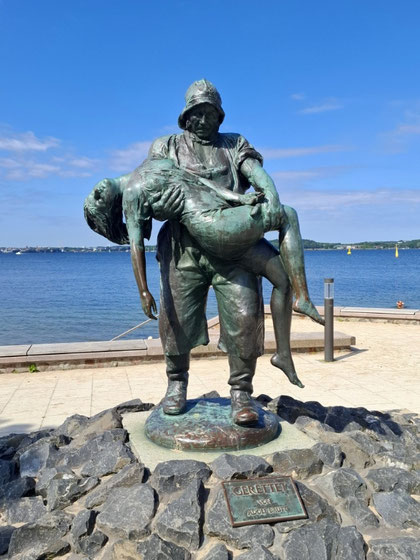 Bronzeskulptur „Gerettet" Heikendorf