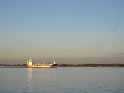 Schiff auf dem Weg nach Hamburg...