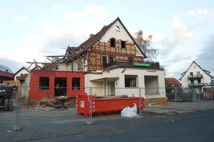 November 2017: Die "Darlehenskasse" in der Schloßstraße wird abgerissen