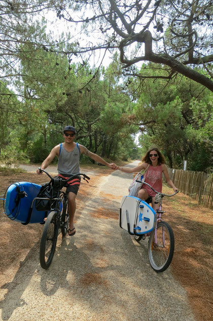 Beach-Bikes-mit-Surfboards
