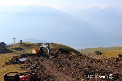 Volvo 240 et fouille de canons à neige