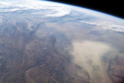 Dust storm covers Turkmenistan in central Asia. Winds blowing down the largest river valley in the region, the Amudarya, were strong enough to raise a large dust storm. The image was acquired by ISS, NASA. ©NASA-JSC.