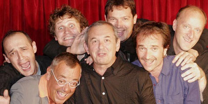 L'équipe du Caveau en 2007 : Lobo & Mie, Olivier Perrin, Gilles Detroit, jean Roucas, Paul Adam et Gwen Adu.