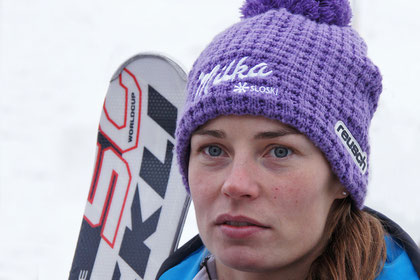 Tina Maze (SLO) schrieb Skirennsportgeschichte. Am Sonntag gewann sie zum ersten Mal einen SuperG. Damit gehört sie zu den sechs Fahrerinnen die in jeder Alpinen Disziplin mindestens einmal gewonnen haben,