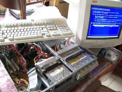 un PC.. I.B.M. en cours de formatage