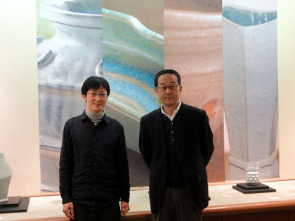＜写真１０＞中野純さんと　東大在学中に陶器作りに魅せられ、陶芸作家に