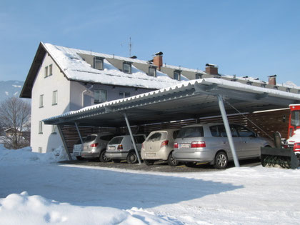 Die neuen Carports im Winter