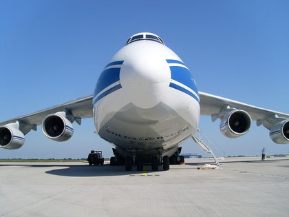 AN 124-100 RA-82064