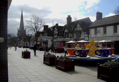 Above: Solihull High Street 1853. Image downloaded from Virtual Brum and out-of-copyright. Below: Solihull High Street 2008.