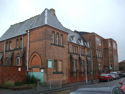 Steward Street School photographed by Terry Morris on Flickr. Image All Rights Reserved and used here with Terry's kind permission.