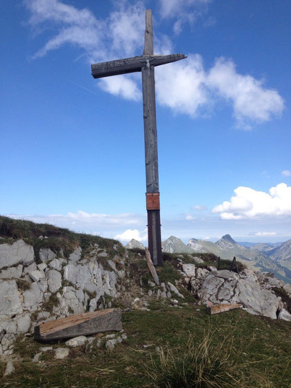 Altes Gipfelkreuz der Hochmatt bis 09.09.2015