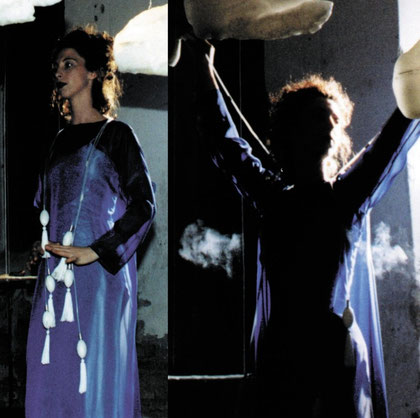 Performance: Judith Trausenegger | Schmuck: Birgit Wie. | Foto: Cathrine Stukhard
