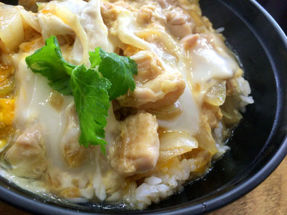 博多地鶏スープで絶品親子丼,博多地鶏スープレシピ,博多水炊きさもんじ