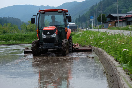 圃場の代掻き