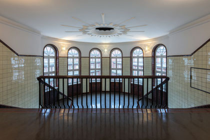 Chilehaus, Portal B