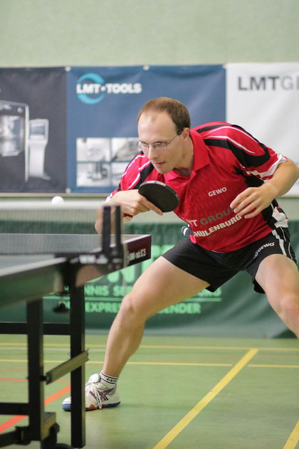 Schwarzenbeks Regionalliga-Ass Sören Wegner ist bei den Landesmeisterschaften der Herren in Trittau an Position 1 gesetzt.