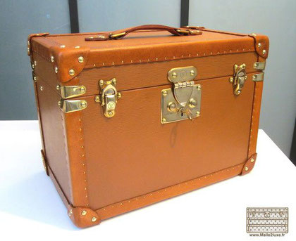 vanity cuir épi louis vuitton