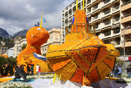 Bild: Skulptur im Jardin Biovés beim Féte du Citron in Menton