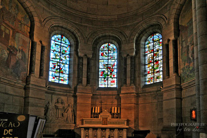 Bild: Basilika Sacré-Coeur de Montmartr e in Paris 