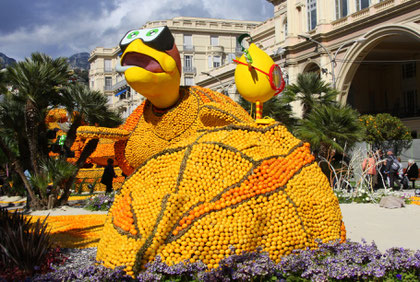 Bild: Skulptur im Jardin Biovés beim Féte du Citron in Menton