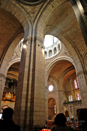 Bild: Basilika Sacré-Coeur de Montmartr e in Paris 