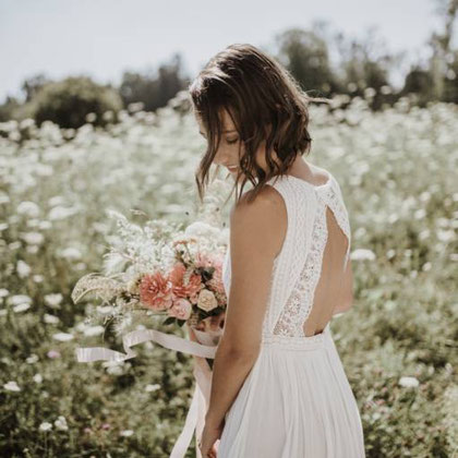 MAYRA Brautkleid schlicht im natürlichen Look -  nachhaltig und fair hergestellt