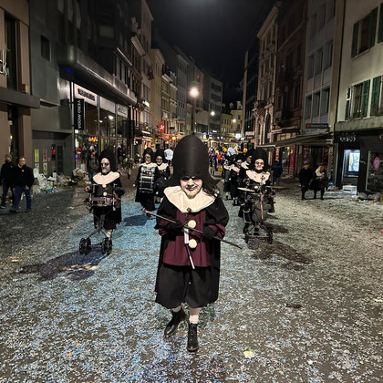 Suuri Mögge Fasnachtskostüme 