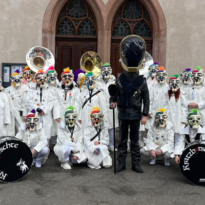 Guggemuusig Kratzbyrschte Fasnachtskostüme 