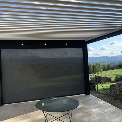 Comment orienter les lames de votre pergola, fait-il chaud sous une pergola bioclimatique, quel est le prix d'une pergola bioclimatique, quelles autorisations pour une pergola.  Vous avez envie de concrétiser  votre projet,  contactez nous.