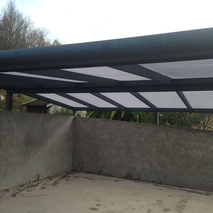 Une gamme de carport en structure aluminium Profilés thermolaqués, avec une excellente résistance au temps.